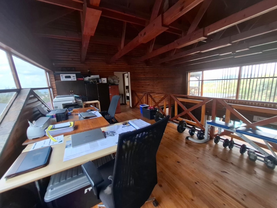 5 Bedroom Property for Sale in Waterkloof East North West